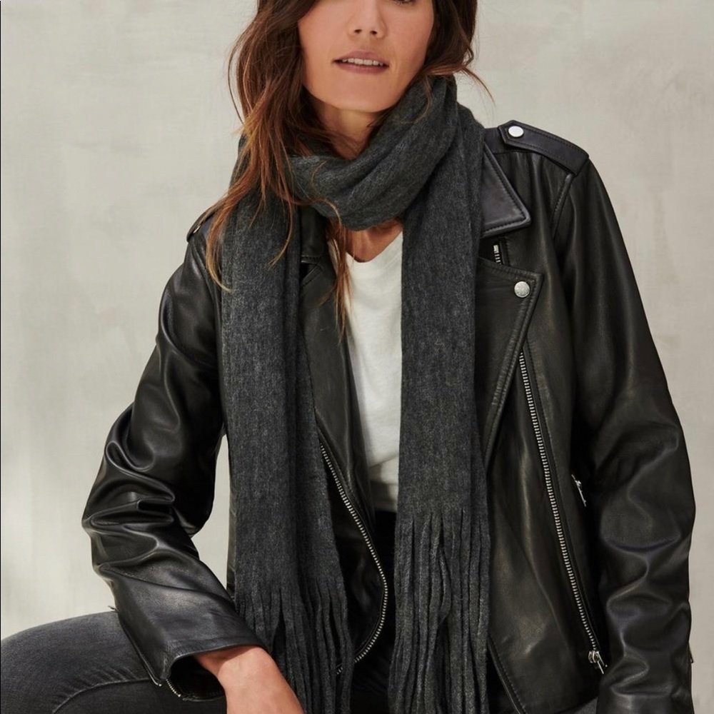 NWT Lucky Brand oversized grey scarf